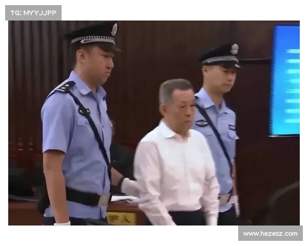 落马女正厅深夜忏悔:从高位跌落的背后秘密与公安厅副厅长的腐败链条 落马女正厅深夜忏悔:从高位跌落的背后秘密与公安厅副厅长的腐败链条
